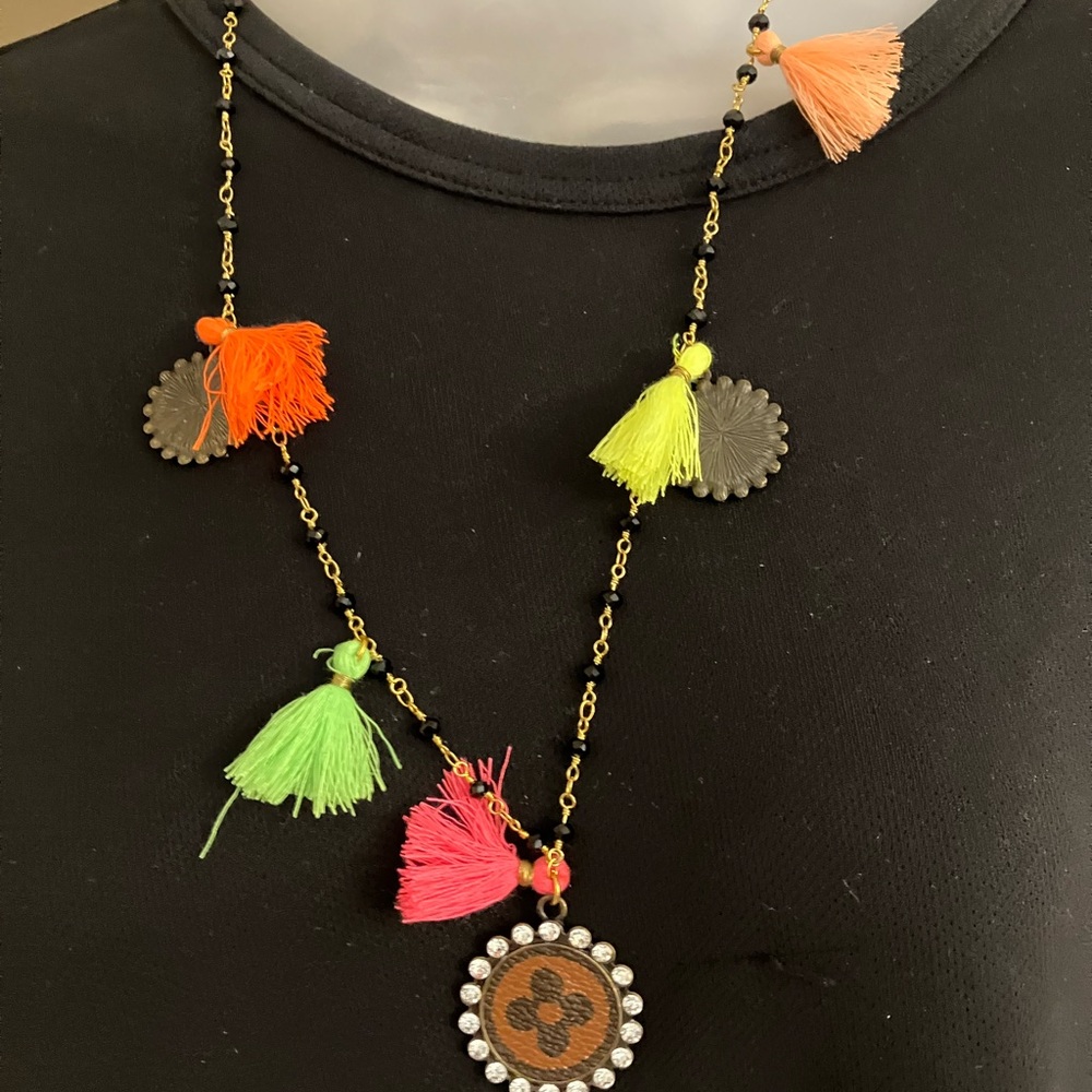 Green Beaded Necklace with Gold Pendant
